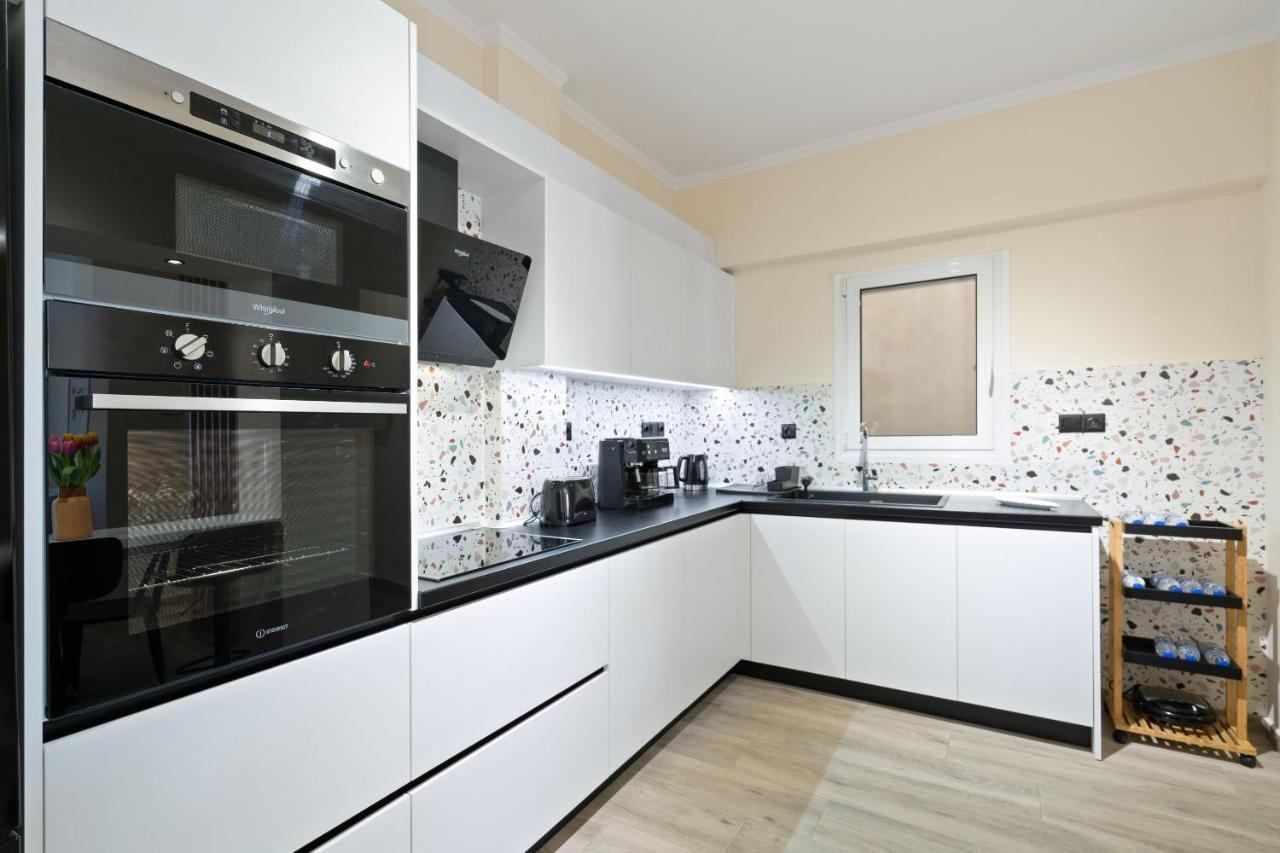Georginas Home In City Center Chrissi Akti Chania Exterior foto