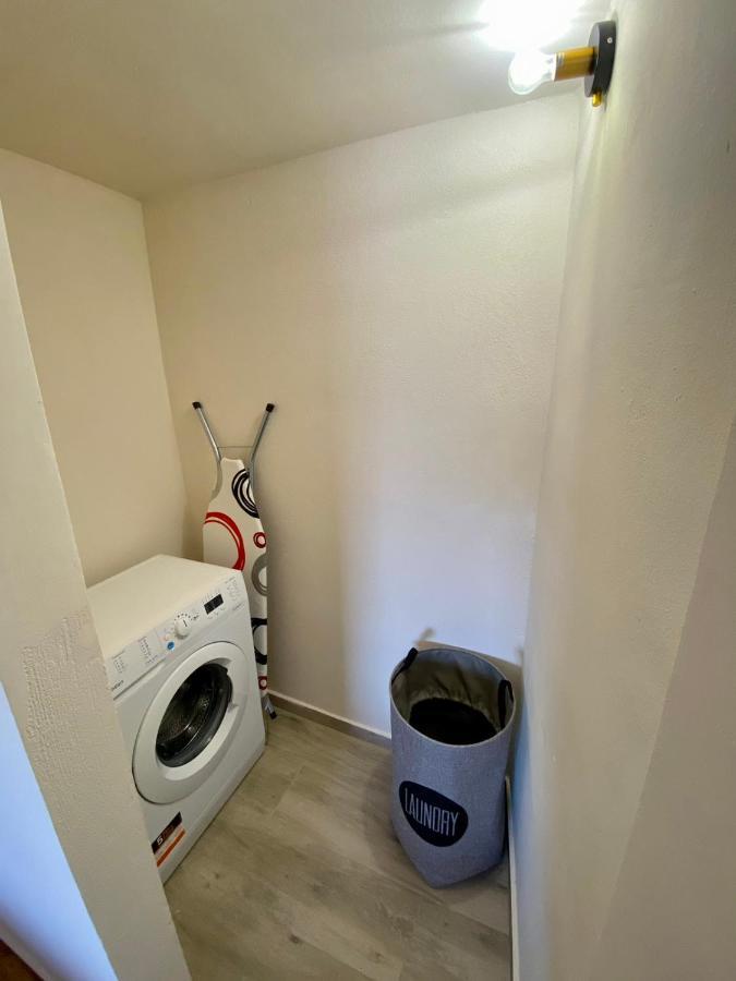 Georginas Home In City Center Chrissi Akti Chania Exterior foto
